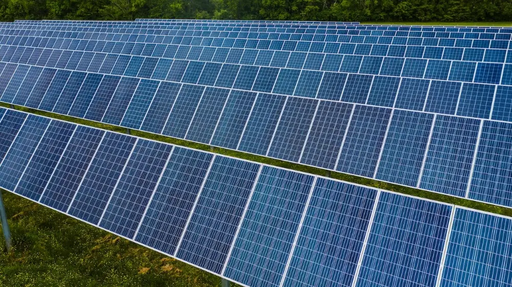 41. Application of novel thin films for increased solar panel efficiency_Lawrence